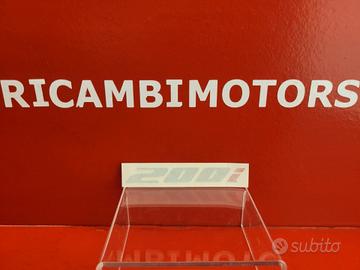 ADESIVO EMBLEMA LOGO SYM 200i