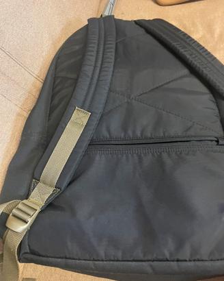 Zaino Eastpak e astuccio Eastpak