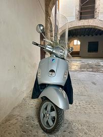Vespa 250gt grigio metallizzato