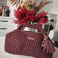 Clucth bug,pouch bug all' uncinetto