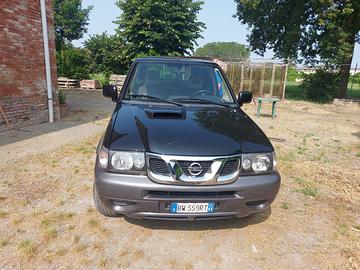 NISSAN Terrano II - 2002