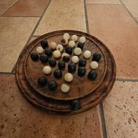Gioco solitario in legno e marmo