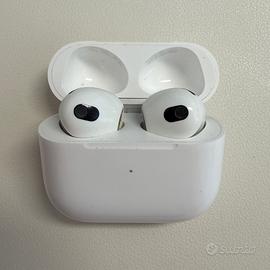 AirPods 3ª Generazione Apple con custodia