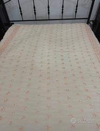 Copriletto vintage in Organza Ricamata