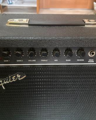 Fender squier 25 gr amplificatore