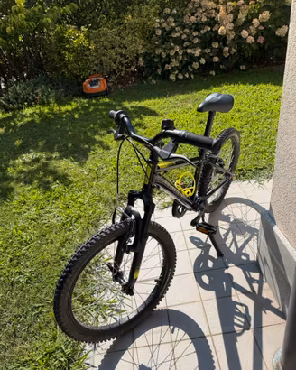 Bicicletta bambino Rockrider 6-9 anni