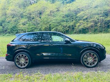 Porsche Cayenne 3.0 diesel
