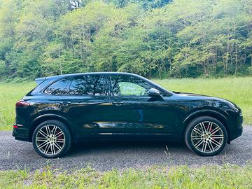 Porsche Cayenne 3.0 diesel