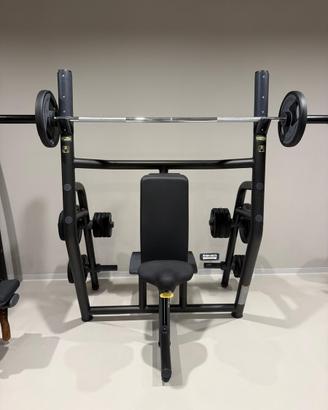 TECHNOGYM MILITARY PRESS BENCH