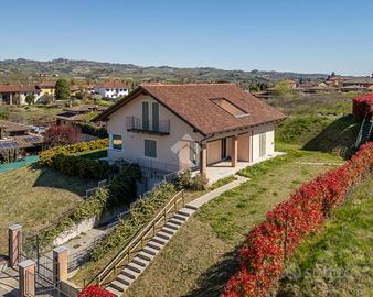 VILLA SINGOLA A MORIONDO TORINESE