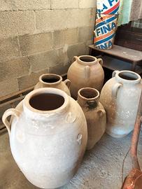 Giare antiche diverse dimensioni 