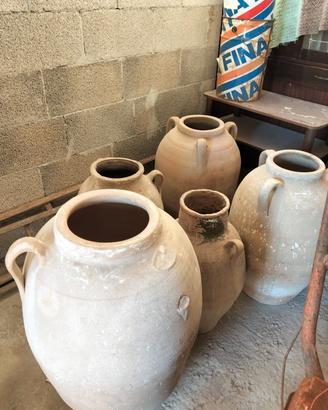 Giare antiche diverse dimensioni 