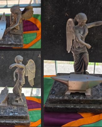 statua in bronzo con incudine, si spedizione 