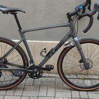 Bici gravel Cube Nuroad taglia L