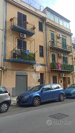 3 LOCALI A PALERMO