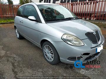 Lancia Ypsilon 1.2 GPL adatta neopatentati 5 posti