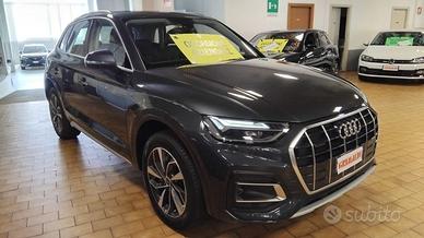 AUDI Q5 40 TDI quattro S tronic Business Advance