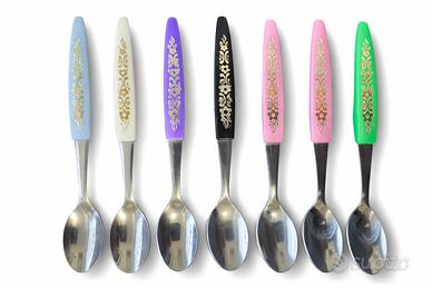 Set vintage di cucchiaini da te e caffe