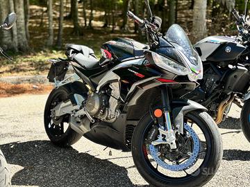 Aprilia tuno 660 factory 2023