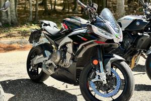Aprilia tuno 660 factory 2023
