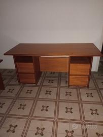 SCRIVANIA STUDIO