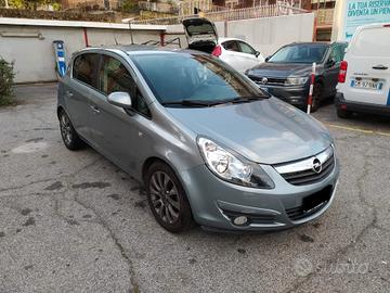 Opel Corsa 1.2 5 porte Cosmo