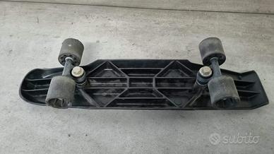 skateboard nero plastica