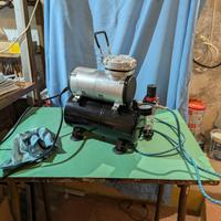 Mini compressore per aerografo
