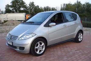 MERCEDES-BENZ A 180 CDI Elegance