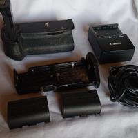 6d MK2 batterygrip con due batterie e caricabatter