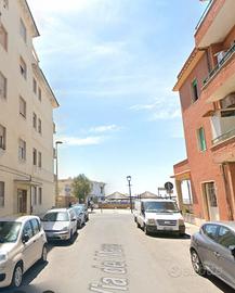 Ladispoli luminoso bilocale arredato