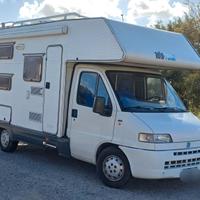 Camper Roller 6 posti letto doccia separata