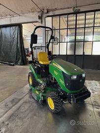 Trattore john deere 1026r