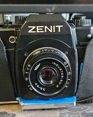ZENIT 122 + CUSTODIA (NO OBIETTIVO!) INFO GIÙ