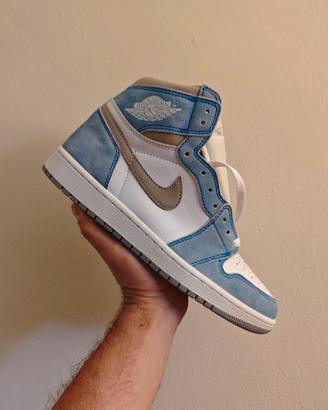 Jordan 1 High Hyper Royal 