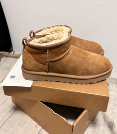 Stivaletti UGG Mini da donna EU 39