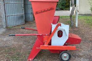 biotrituratore  attacco a tre punti per trattore