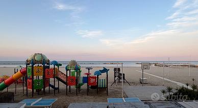 Monolocale fronte e vista mare per 4 persone