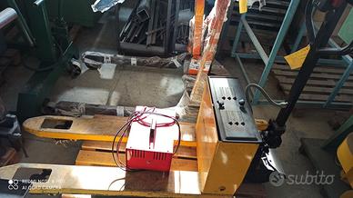 TRASPALLET ELETTRICO 12Q