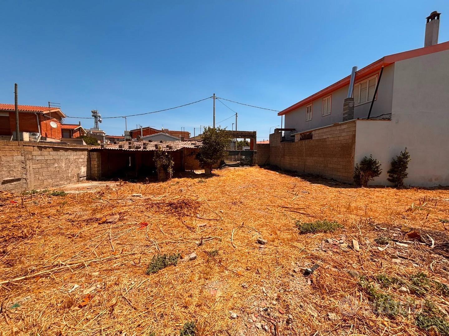 Sanluri - Terreno edificabile in zona B - Vista 5
