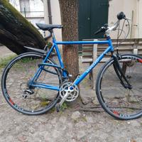 Bici corsa ibrida