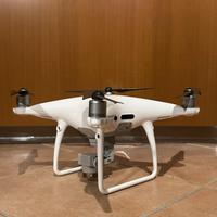 DJI Phantom 4 Pro  con terminatore di volo