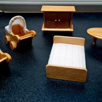 Set Miniatura Casa delle Bambole in Legno.