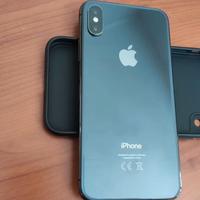 iPhone X batteria al 100%