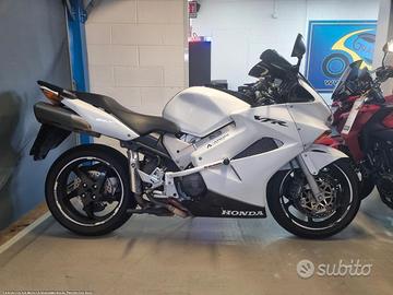 Honda VFR 800 - 2002 CON GARANZIA - FINANZIABILE