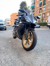 Yamaha YZF-R 125 