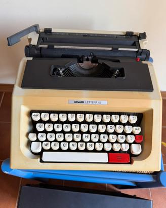 Olivetti lettera 52