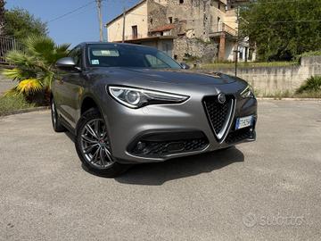 Alfa Romeo Stelvio 2.2 Turbodiesel 210 CV AT8 Q4 E