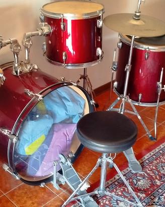 batteria usata pochissimo per svago 