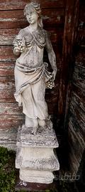Statua uva giardino